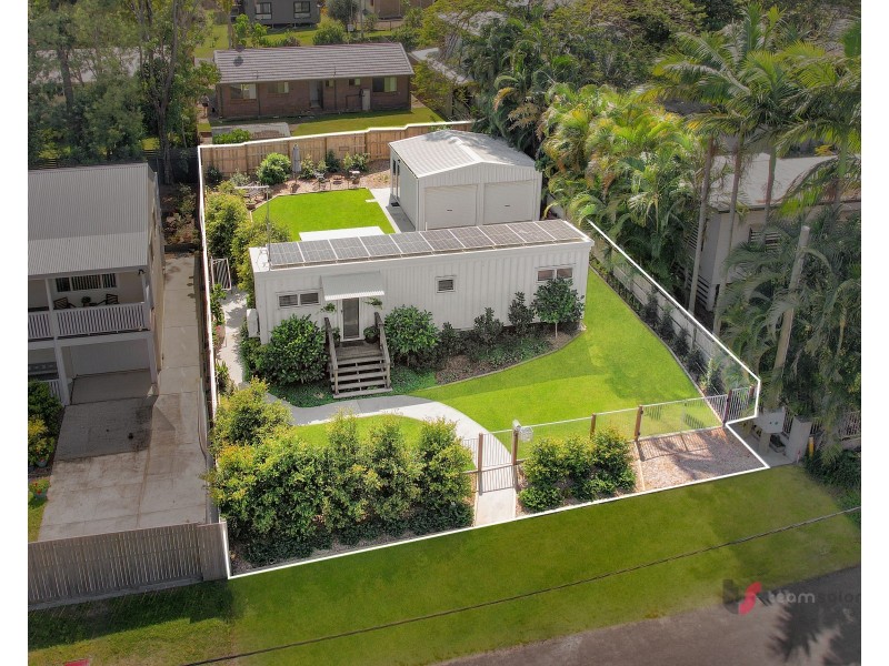 16 Merindah Street, Coochiemudlo Island QLD 4184