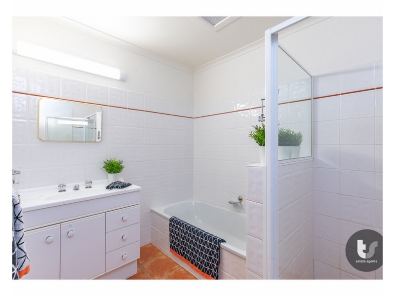 3/7 Thompson Street, Victoria Point QLD 4165
