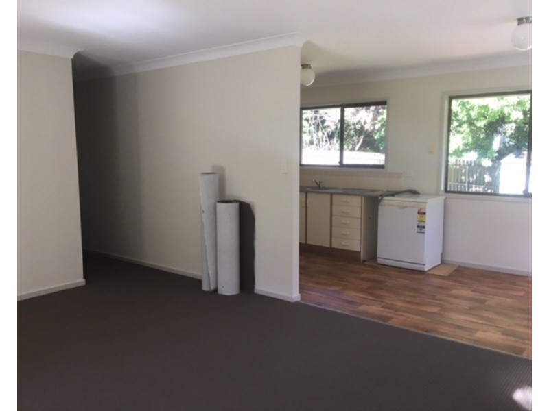 10 Marana Street, Coochiemudlo Island QLD 4184