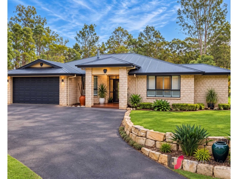 22 Pole Crescent, New Beith QLD 4124