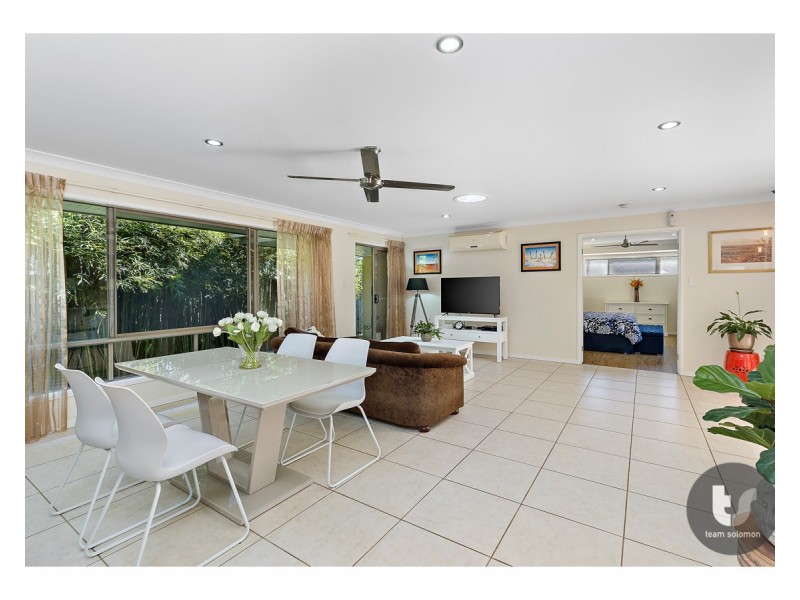 14a Glenjustines Street, Wynnum West QLD 4178