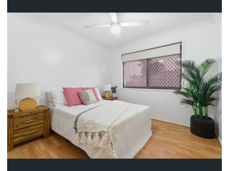 25 Dorachus Drive, Regents Park QLD 4118