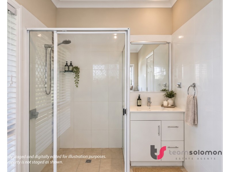 2 Intrepid Drive, Victoria Point QLD 4165