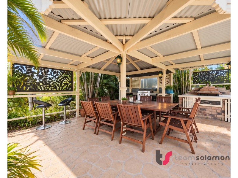 2 Intrepid Drive, Victoria Point QLD 4165
