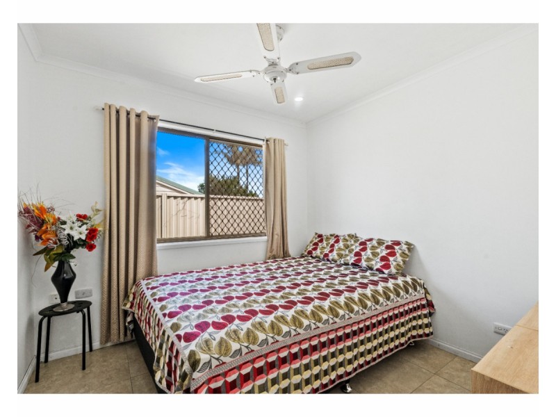 25 Enford Street, Hillcrest QLD 4118