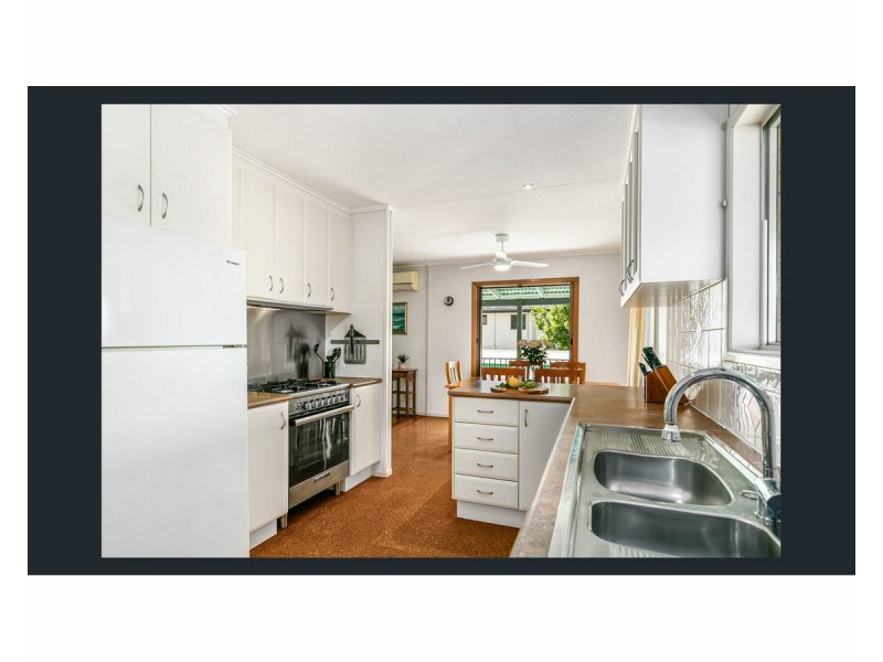 33a Wilkie Street, Redland Bay QLD 4165