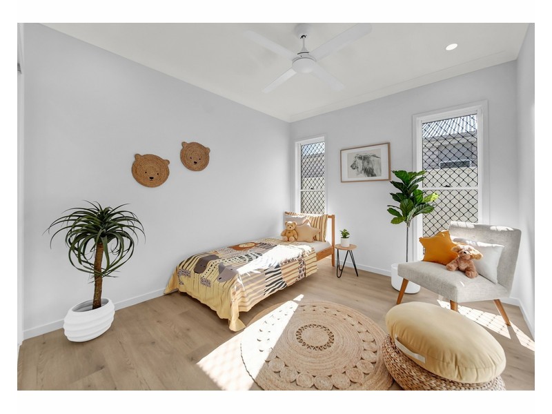 239 Mill Street, Redland Bay QLD 4165