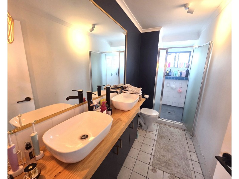 28/66 University Drive, Meadowbrook QLD 4131