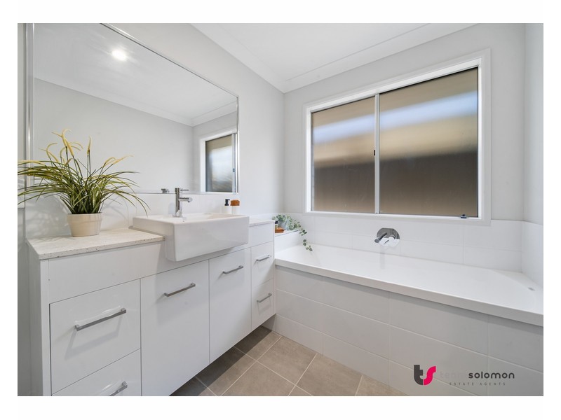 14 Magnolia Parade (Lot 2), Victoria Point QLD 4165