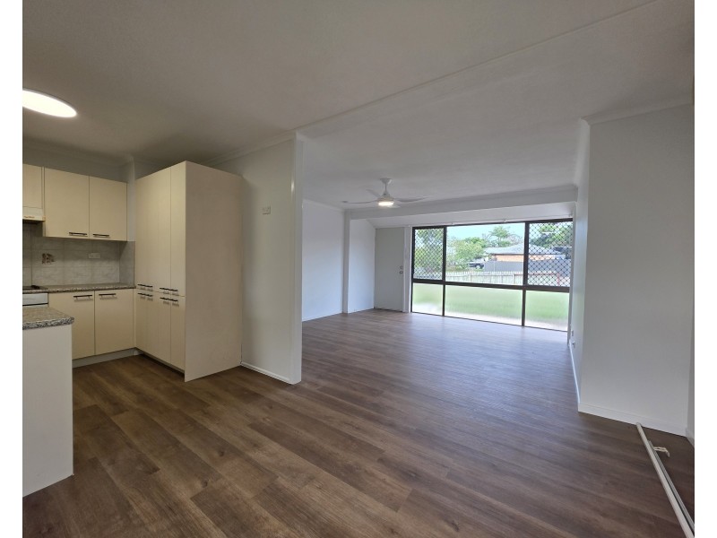 1 Poinciana Avenue, Victoria Point QLD 4165