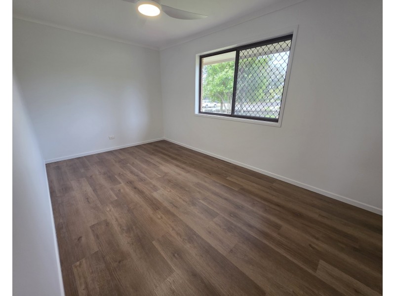 1 Poinciana Avenue, Victoria Point QLD 4165