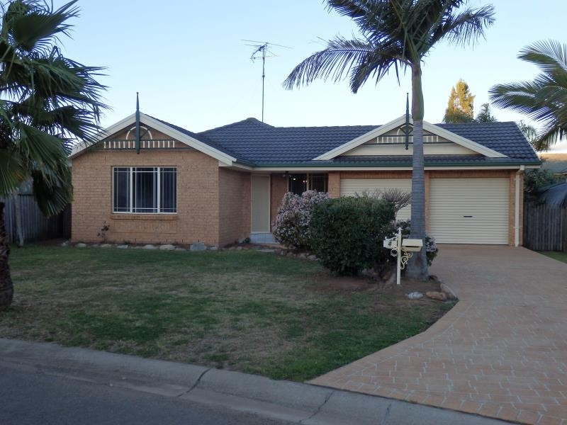 4 Wilcannia Way, Hoxton Park NSW 2171