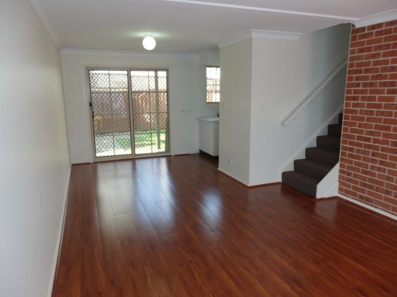 5/24 Gunsynd Ave, Casula NSW 2170