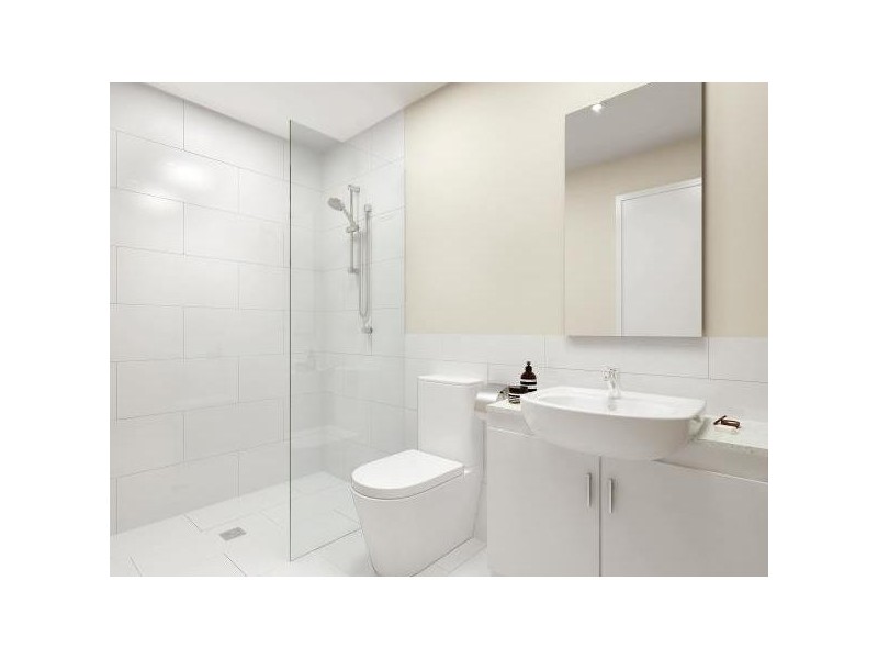 1 Browne Parade, Warwick Farm NSW 2170