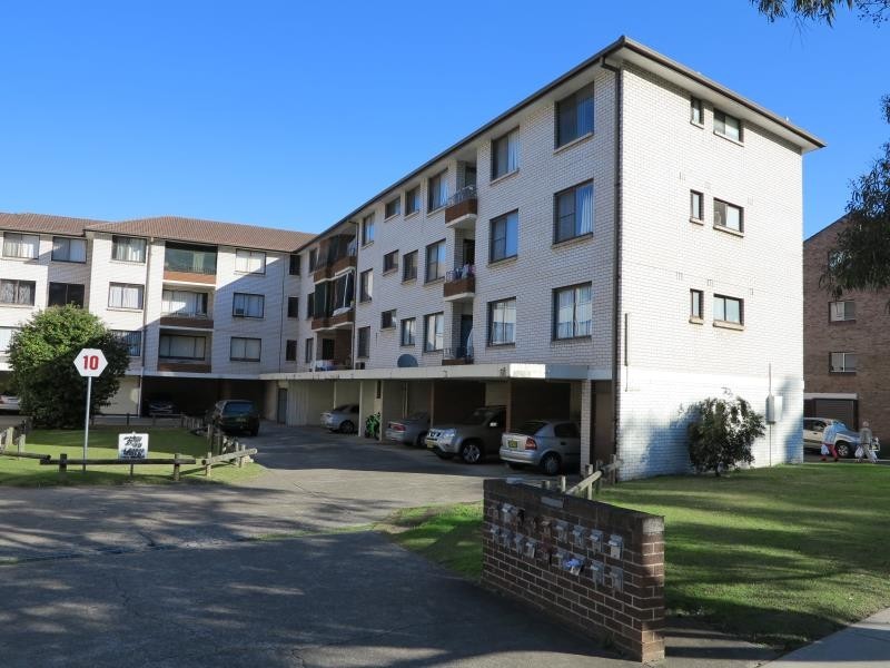 24/22 REMEMBRANCE AVENUE, Warwick Farm NSW 2170