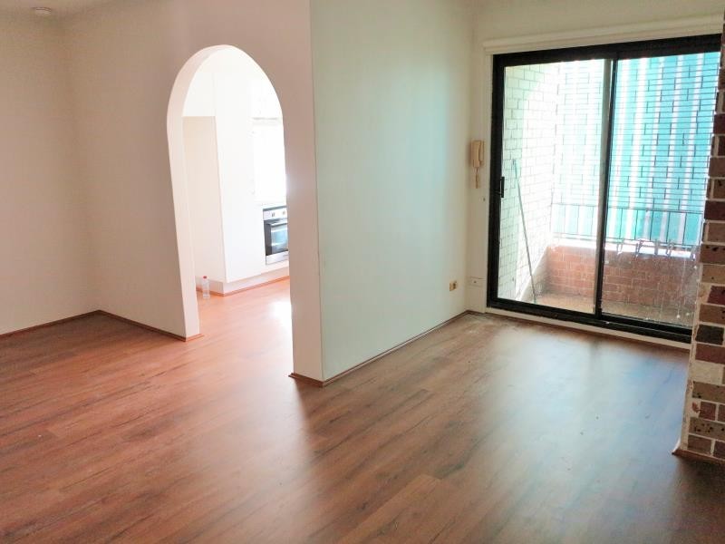 24/22 REMEMBRANCE AVENUE, Warwick Farm NSW 2170