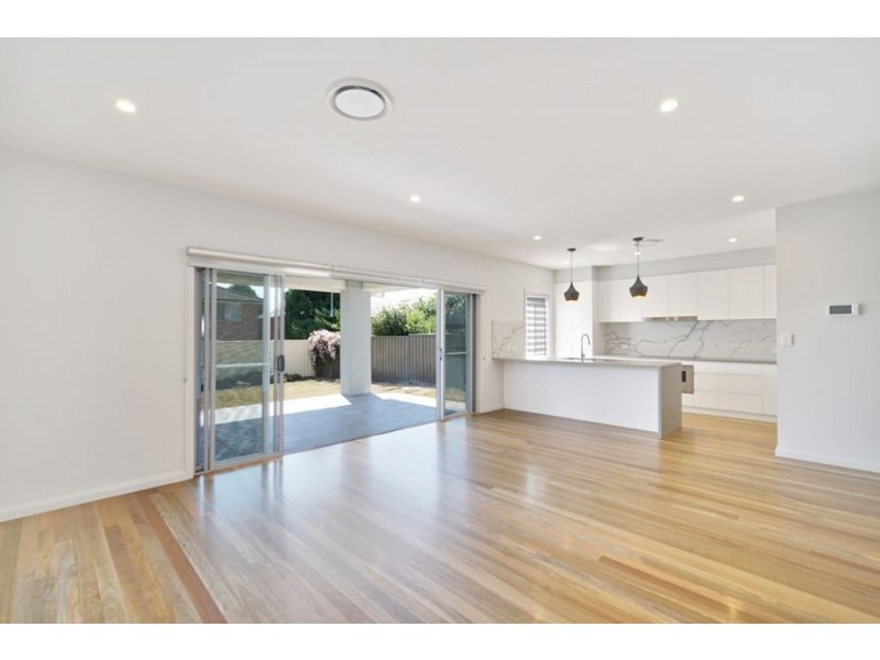 305 Epsom Rd, Chipping Norton NSW 2170