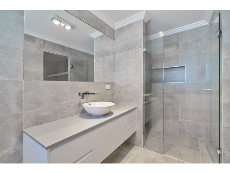 305 Epsom Rd, Chipping Norton NSW 2170