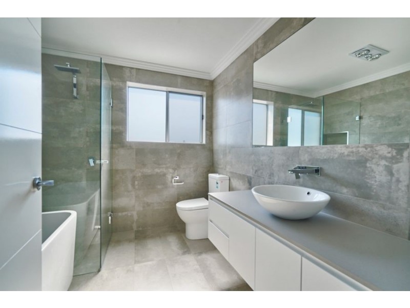 305 Epsom Rd, Chipping Norton NSW 2170
