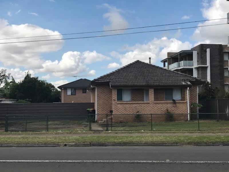 94 Nuwarra Rd, Moorebank NSW 2170