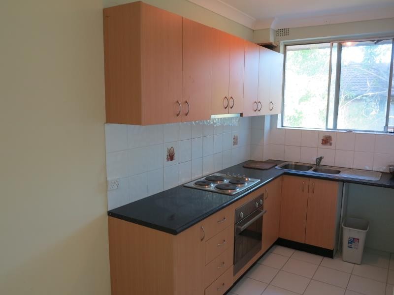 24/188 Sandal Cres, Carramar NSW 2163