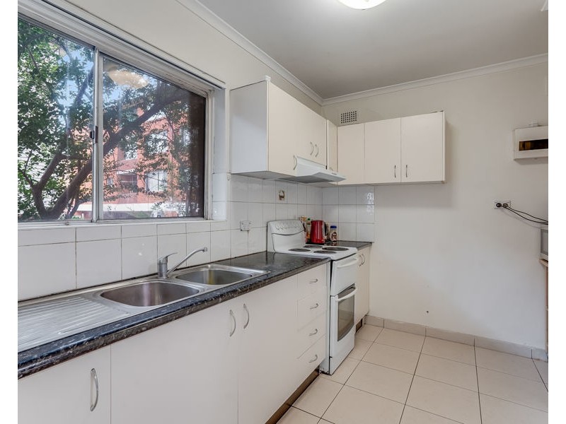 20/5 Lachlan St, Warwick Farm NSW 2170
