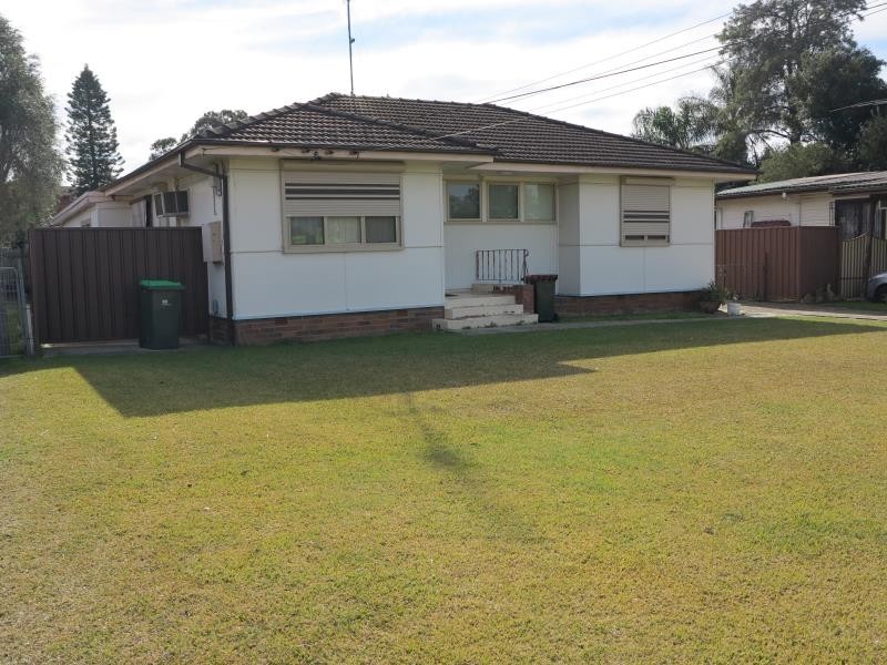 207 Hoxton Park Rd, Cartwright NSW 2168