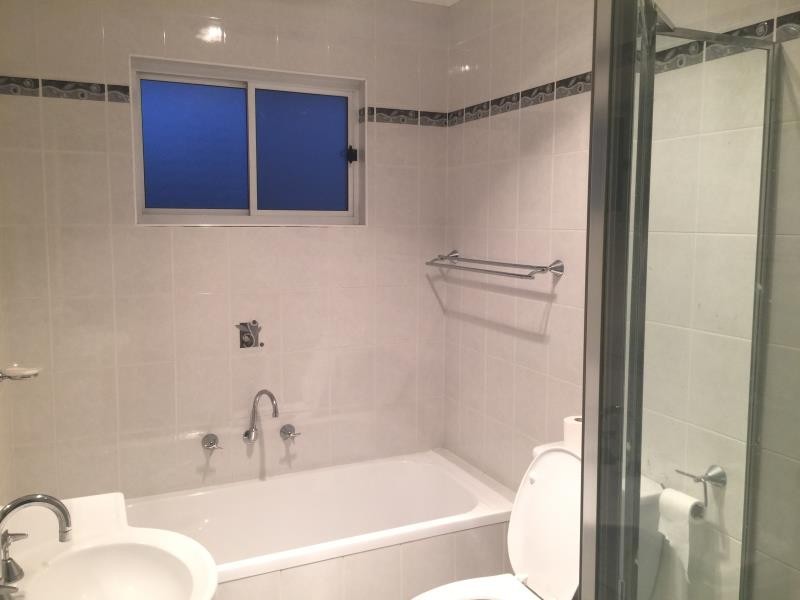 207 Hoxton Park Rd, Cartwright NSW 2168