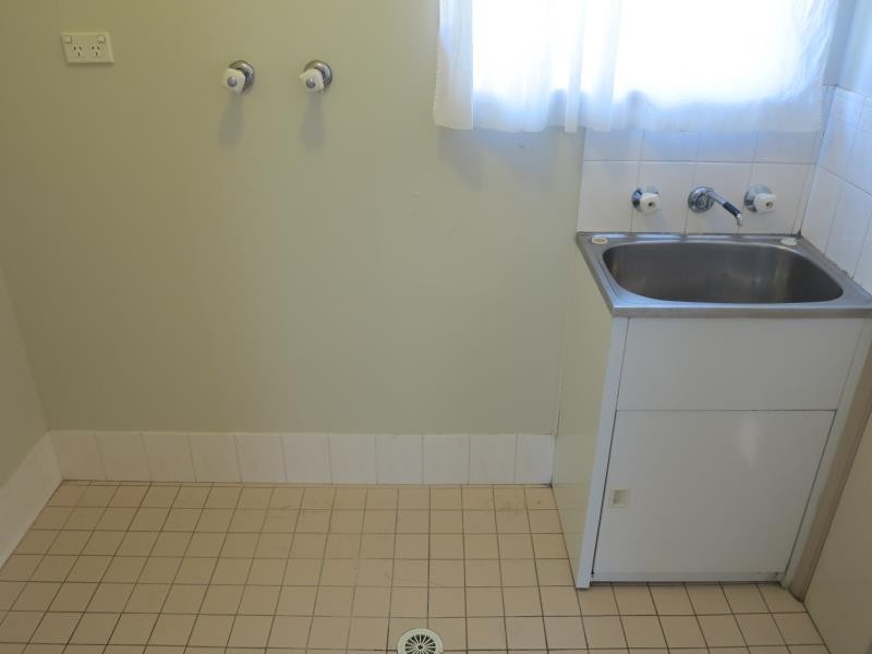 56 bugong street, Prestons NSW 2170