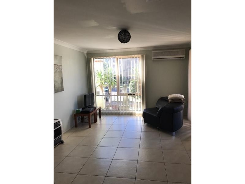 17 Carruthers Rd, Horningsea Park NSW 2171