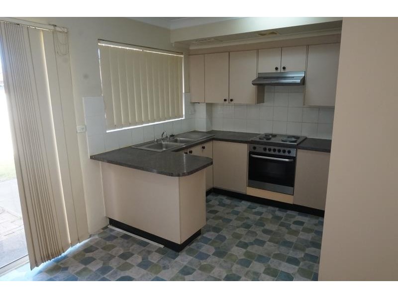 10/5-7 Thelma Street, Lurnea NSW 2170