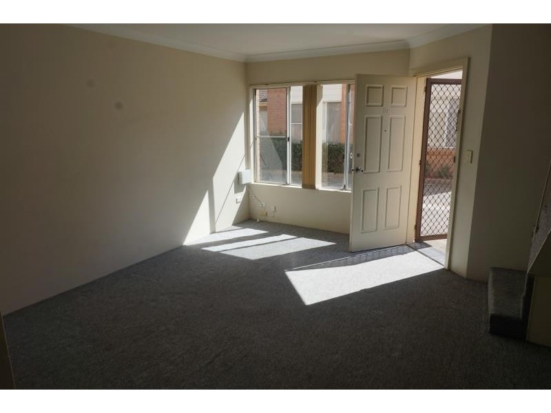 10/5-7 Thelma Street, Lurnea NSW 2170