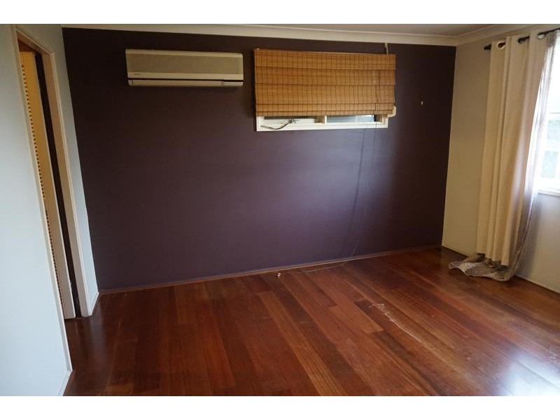 2 Kalimna Street, Moorebank NSW 2170