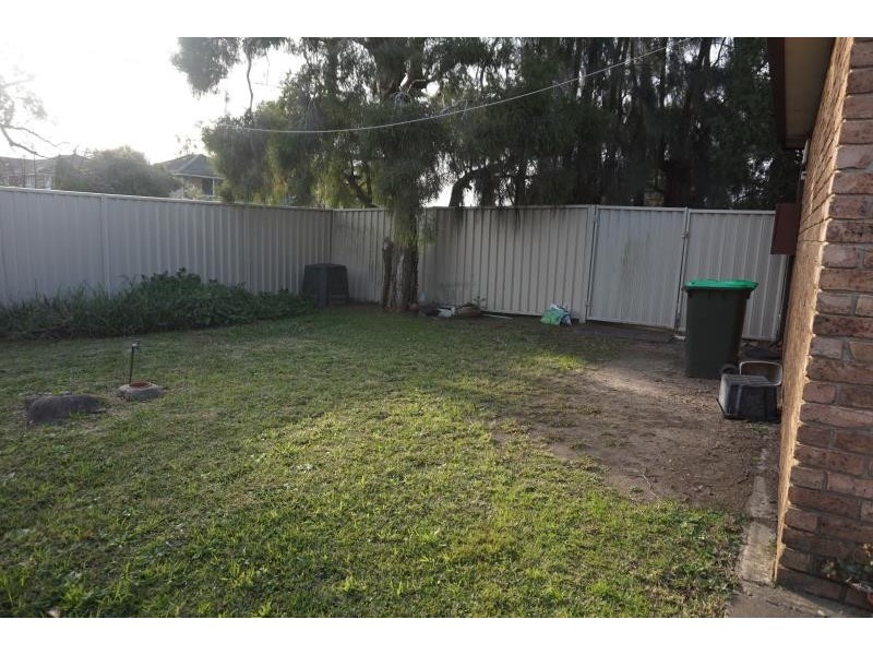 2 Kalimna Street, Moorebank NSW 2170
