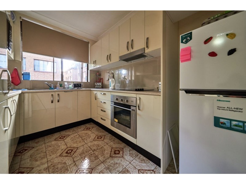 37/132 Moore St, Liverpool NSW 2170