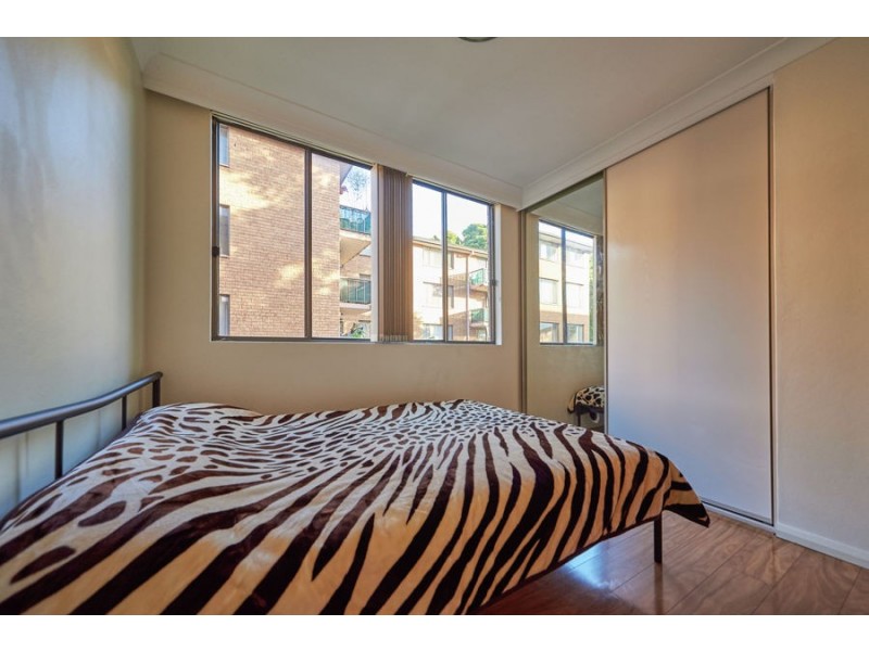 37/132 Moore St, Liverpool NSW 2170