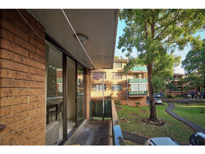 37/132 Moore St, Liverpool NSW 2170