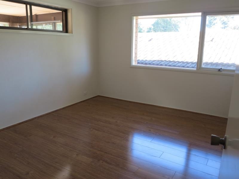 6 Brigalow Ave, Camden South NSW 2570