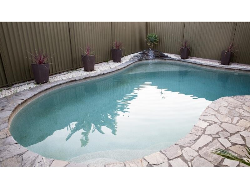 1 Orlando Pl, Edensor Park NSW 2176