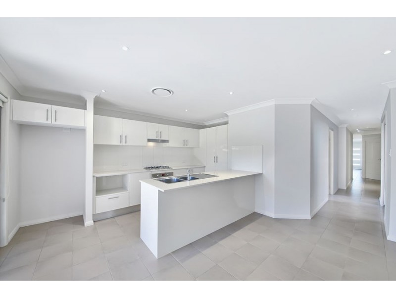 22 Bird Walton Ave, Middleton Grange NSW 2171