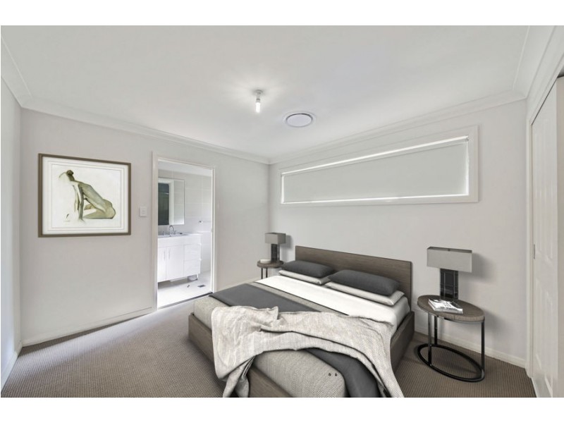 22 Bird Walton Ave, Middleton Grange NSW 2171