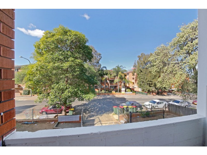 2/41 Speed St, Liverpool NSW 2170