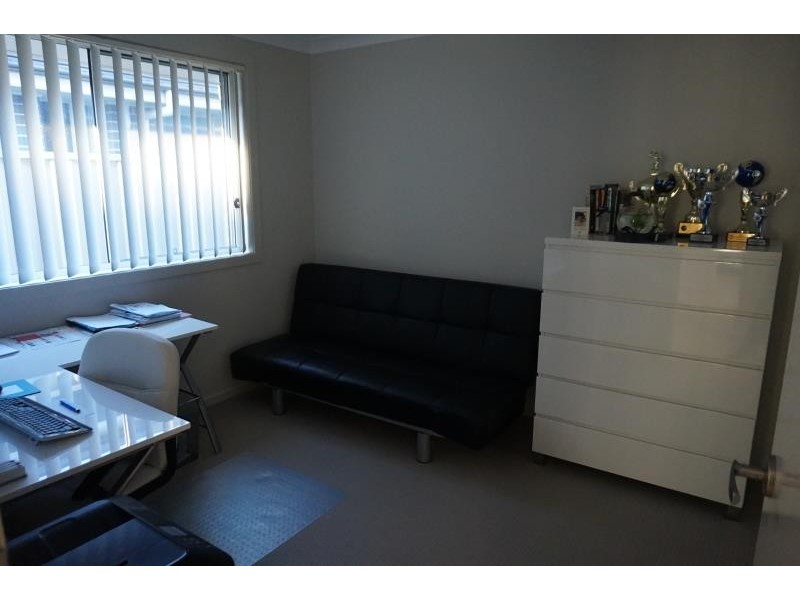 8 Leeton, Hinchinbrook NSW 2168