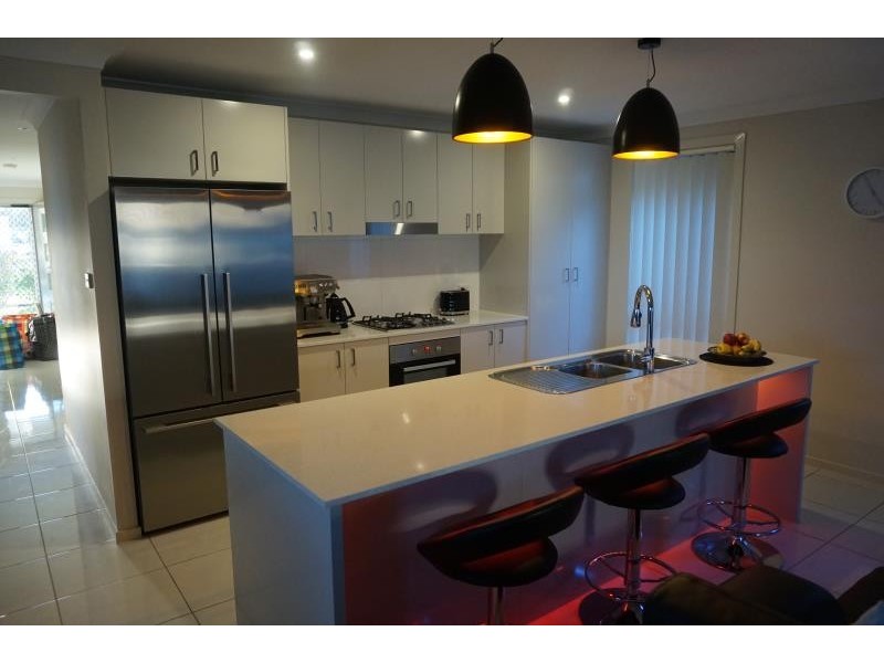 8 Leeton, Hinchinbrook NSW 2168