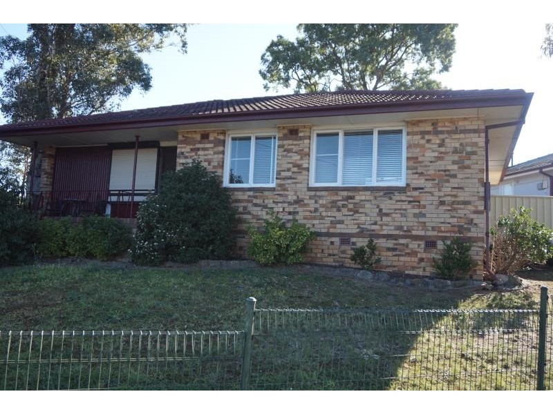 8 Banks Road, Busby NSW 2168