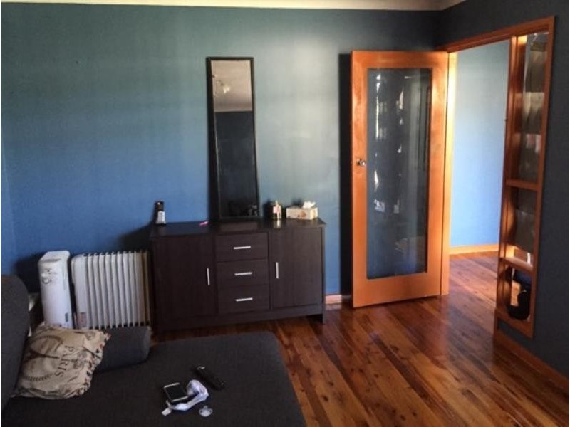 18 Aero Road, Ingleburn NSW 2565