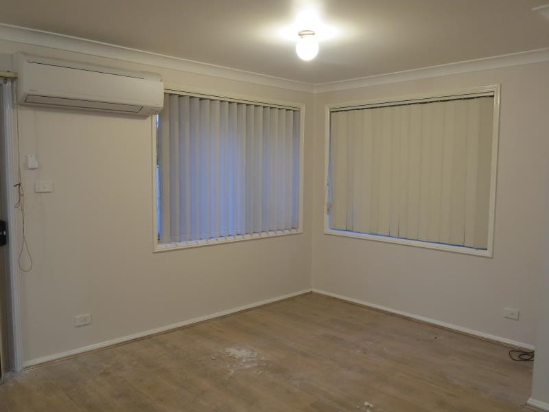 22 GUNNEDAH RD, Hoxton Park NSW 2171