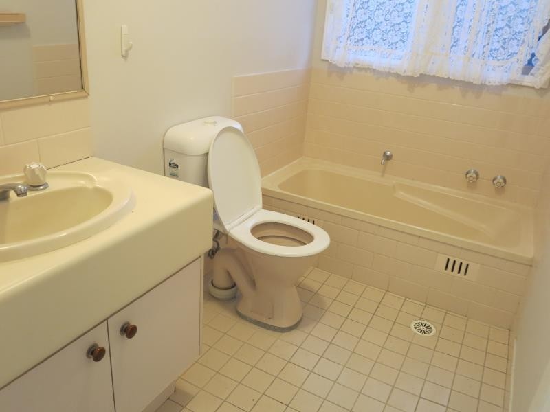 22 GUNNEDAH RD, Hoxton Park NSW 2171