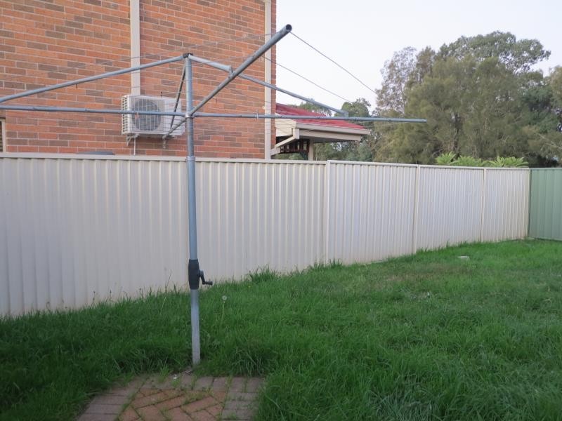 22 GUNNEDAH RD, Hoxton Park NSW 2171