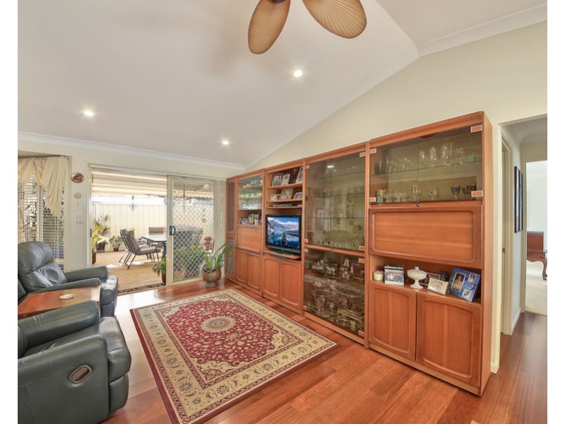 8 Kensington Dr, Harrington Park NSW 2567